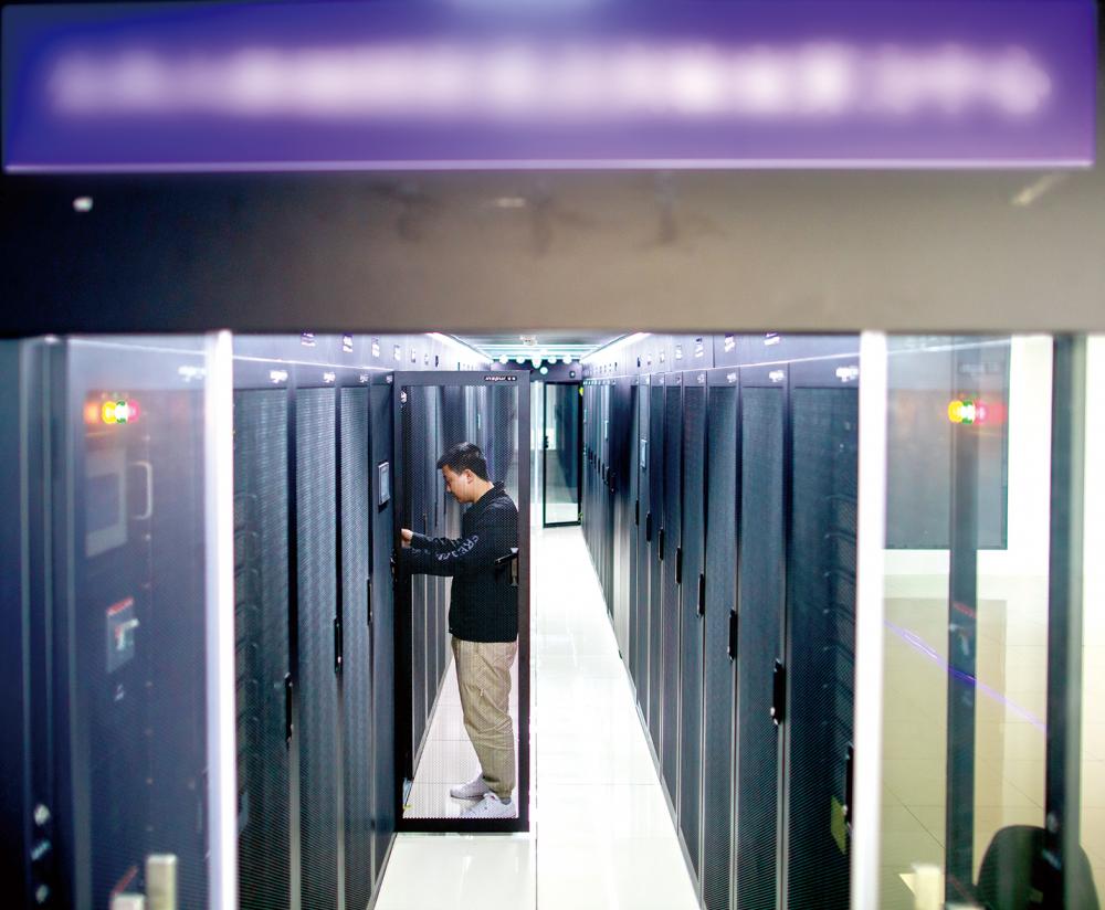 图片来源:新华社